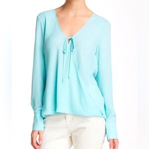 NWT Lily White surplice blouse—Size extra small & large